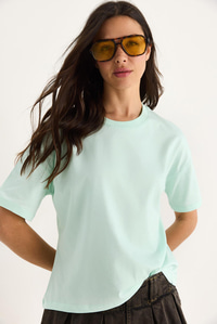 %100 Organik Pamuk Relaxed Fit Yırtmaçlı Yuvarlak Yakalı T-Shirt 60602050 - Mint Yeşili