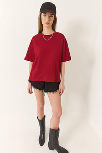 %100 Organik Pamuk Relaxed Fit Yırtmaçlı Yuvarlak Yakalı T-Shirt 60602047 - Bordo