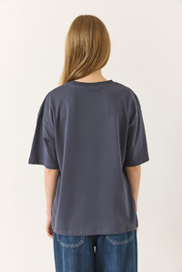 %100 Organik Pamuk Relaxed Fit Yırtmaçlı Yuvarlak Yakalı T-Shirt 60602047 - Antrasit