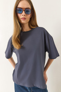 %100 Organik Pamuk Relaxed Fit Yırtmaçlı Yuvarlak Yakalı T-Shirt 60602047 - Antrasit