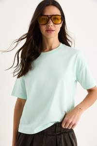 %100 Organik Pamuk Relaxed Fit Yırtmaçlı Yuvarlak Yakalı T-Shirt 60602050 - Mint Yeşili