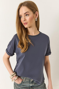 %100 Organik Pamuk Relaxed Fit Yırtmaçlı Yuvarlak Yakalı T-Shirt 60602050 - Antrasit