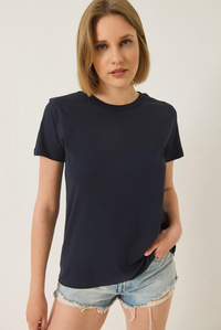 %100 Organik Pamuklu Comfort Fit Arkası Uzun Basic T-shirt 60602049 - Lacivert