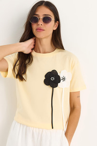 Aksesuarlı Kısa Kollu Pamuklu T-Shirt 60602041 - Tereyağ