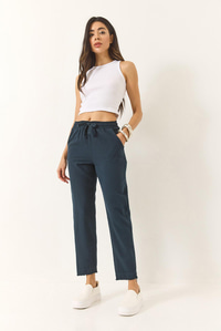 Beli Bağlamalı Paça Detaylı Cepli Keten Havuç Pantolon YP5134 60283180 - Lacivert