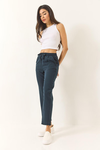 Beli Bağlamalı Paça Detaylı Cepli Keten Havuç Pantolon YP5134 60283180 - Lacivert