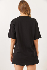 Bisiklet Yaka Boncuk Taş Detaylı Yaprak Desen Baskılı T-Shirt 60261390 - Siyah
