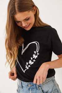 Bisiklet Yaka Kelebek Kalp Baskılı Kısa Kollu T-Shirt 60602020 - Siyah
