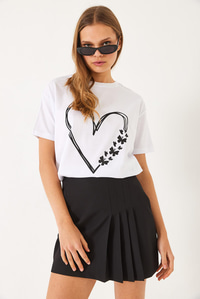 Bisiklet Yaka Kelebek Kalp Baskılı Kısa Kollu T-Shirt 60602020 - Beyaz