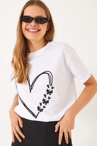 Bisiklet Yaka Kelebek Kalp Baskılı Kısa Kollu T-Shirt 60602020 - Beyaz