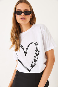 Bisiklet Yaka Kelebek Kalp Baskılı Kısa Kollu T-Shirt 60602020 - Beyaz