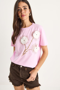 Bisiklet Yaka Kısa Kollu Nakışlı Kabartma Aksesuarlı T-Shirt 60602024 - Pembe