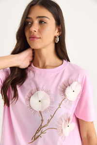Bisiklet Yaka Kısa Kollu Nakışlı Kabartma Aksesuarlı T-Shirt 60602024 - Pembe