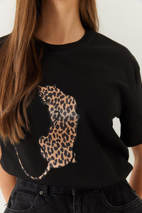 Bisiklet Yaka Leopar Baskılı Tshirt 60261345 - Siyah