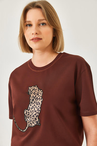 Bisiklet Yaka Leopar Baskılı Tshirt 60261345 - Kahverengi
