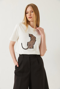 Bisiklet Yaka Leopar Baskılı Tshirt 60261345 - Beyaz