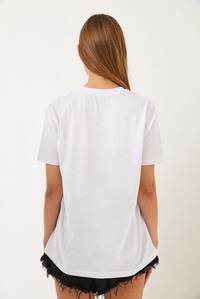 Bisiklet Yaka Papatya Aksesuarlı Kısa Kollu T-Shirt 60602019 - Beyaz