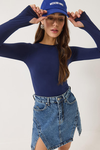 Bisiklet Yaka Parmak Geçirmeli Basic Bluz 0214 60284030 - Lacivert