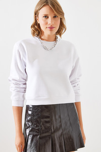 Bisiklet Yaka Şardonlu Basic Crop Sweatshirt 60251797 - Beyaz SWEATSHİRT modelleri