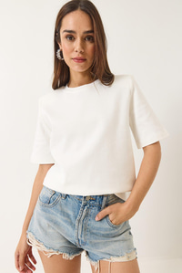 Bisiklet Yaka Vatkalı Pamuklu Basic T-Shirt 241134 60283128 - Beyaz