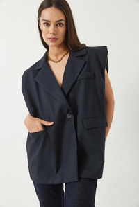 Cep Detaylı Kemerli Vatkalı Oversize Astarlı Blazer Yelek 11143 60281003 - Lacivert
