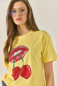 Cherry Lips Baskılı Taş Detaylı Normal Kalıp T-Shirt 4137 60283298 - Sarı