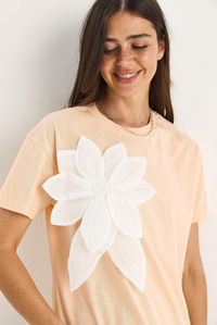 Çiçek Aksesuarlı Kısa Kollu Pamuklu T-Shirt 60602040 - Yavru Ağzı