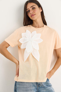 Çiçek Aksesuarlı Kısa Kollu Pamuklu T-Shirt 60602040 - Yavru Ağzı