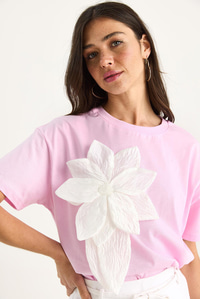 Çiçek Aksesuarlı Kısa Kollu Pamuklu T-Shirt 60602040 - Pembe