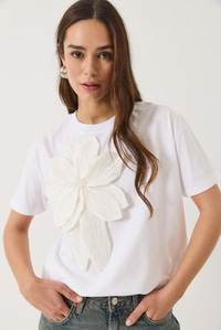 Çiçek Aksesuarlı Kısa Kollu Pamuklu T-Shirt 60602040 - Beyaz