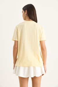 Çiçek Aksesuarlı Kısa Kollu Pamuklu T-Shirt 60602040 - Tereyağ