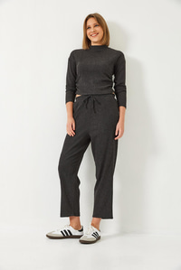 Crop Bluz ve Beli Lastikli Pantolonlu Alt Üst Takım 60261363 - Füme