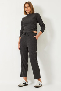 Crop Bluz ve Beli Lastikli Pantolonlu Alt Üst Takım 60261363 - Füme