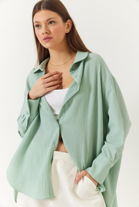 Düşük Omuz Oversize Basic Bürümcük Gömlek 60392 60271069 - Mint Yeşili