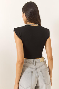 Hafif Dekolteli Crop Bluz 60284037 - Siyah
