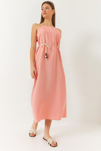 Halter Yaka Kuşak Detaylı Keten Elbise 60261422 - Somon