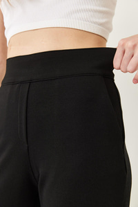 İspanyol Paça Cep Detaylı Beli Lastikli Örme Pantolon 80110 60271045 - Siyah
