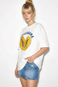Kadın %100 Pamuk Bisiklet Yaka Papaya Baskılı Oversize T-Shirt ÖT261006 60286080 - Beyaz T-SHİRT modelleri