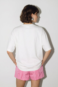 Kadın %100 Pamuk Çita Baskılı Oversize T-Shirt ÖT261125 60286380 - Beyaz T-SHİRT modelleri