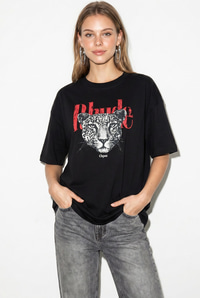 Kadın %100 Pamuk Çita Baskılı Yazı Detaylı Oversize T-Shirt ÖT261063 60286379 - Siyah T-SHİRT modelleri