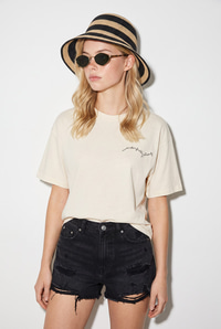Kadın %100 Pamuk Minimal Baskı Detaylı Oversize T-Shirt 60382632 - Ekru T-SHİRT modelleri
