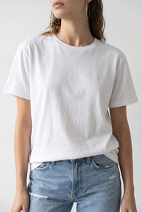Kadın %100 Pamuk Oversize Bisiklet Yaka Yan Yırtmaçlı Basic T-Shirt 60382625 - Beyaz T-SHİRT modelleri