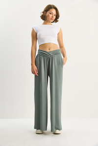 Kadın Asimetrik Bel Detaylı Cepli Rahat Modal Pantolon 2137 60283657 - Koyu Mint PANTOLON modelleri