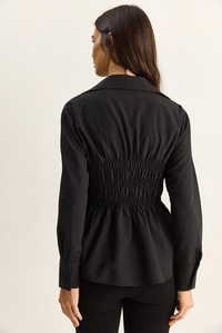 Kadın Asimetrik Büzgü Detaylı Lastikli Bel Formlu Düğmeli Poplin Gömlek 0998 60286161 - Siyah GÖMLEK modelleri
