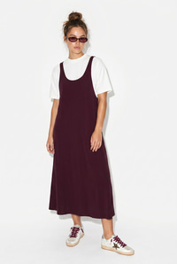 Kadın Basic T-Shirt Detaylı Askılı A Kesim Maxi Elbise 3598 60286360 - Mürdüm ELBİSE modelleri