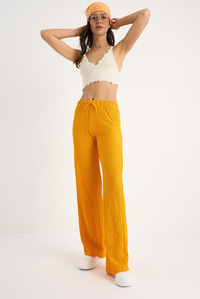 Kadın Beli Lastikli Bağlama Detaylı Rahat Kesim Yazlık Gofre Pantolon 2234 60283348 - Mango