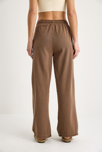 Kadın Beli Lastikli Paça Detaylı Palazzo Kalıp Pamuk Gabardin Yazlık Pantolon 60283323 - Kahve