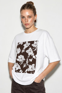 Kadın Bisiklet Yaka Çiçek Baskılı Oversize %100 Pamuklu T-Shirt ÖT100001 60286273 - Beyaz-Kahve T-SHİRT modelleri