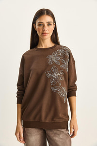 Kadın Bisiklet Yaka Çiçek Boncuk İşlemeli Relaxed Sweatshirt 1572 60283809 - Kahverengi SWEATSHİRT modelleri