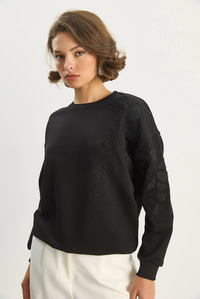 Kadın Bisiklet Yaka Çiçek Nakış ve Boncuk İşlemeli Sweatshirt 1562 60283633 - Siyah SWEATSHİRT modelleri